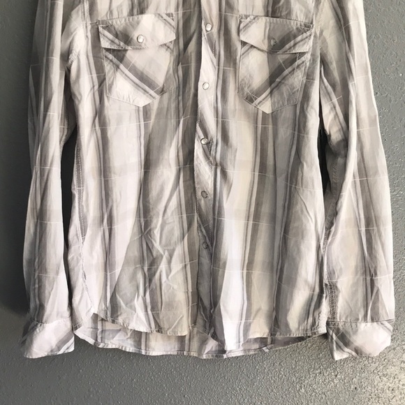 Men long Sleeve button Collar Shirt - Picture 2 of 5